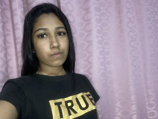 Cam LailaRobert